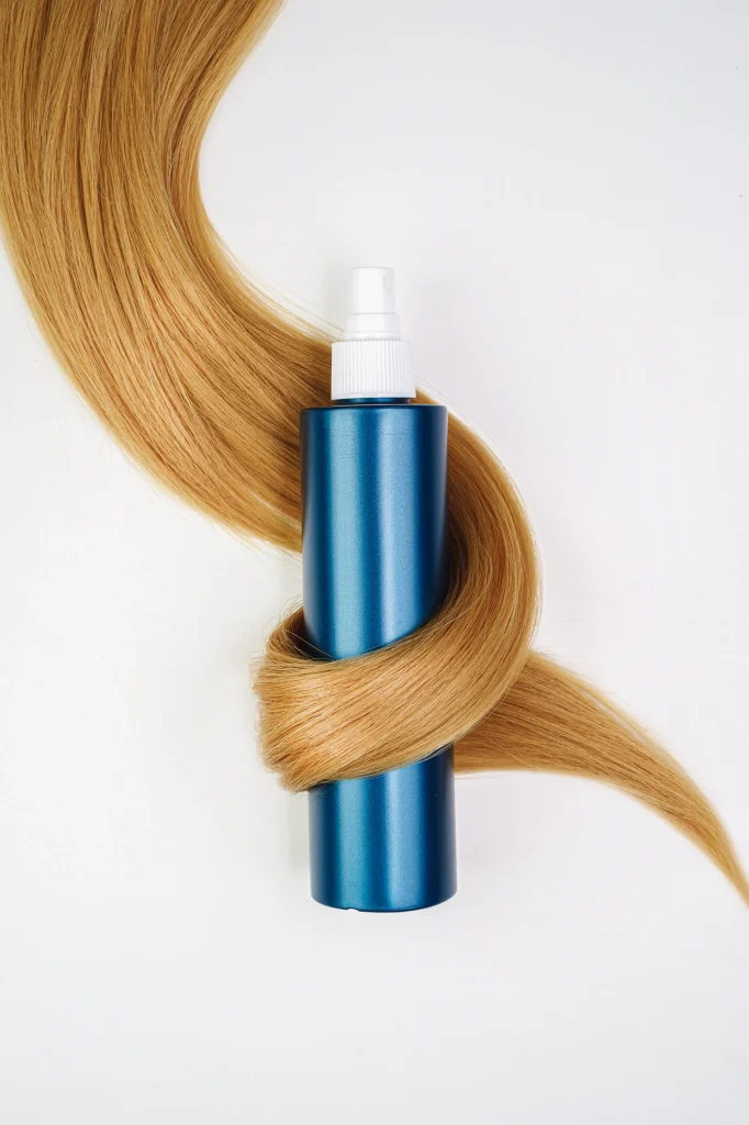 Jak myć włosy blond